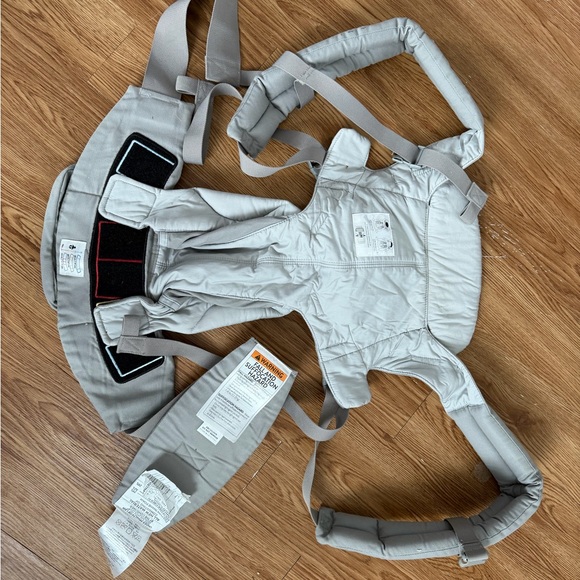 Ergobaby Omni 360 - Picture 2 of 5
